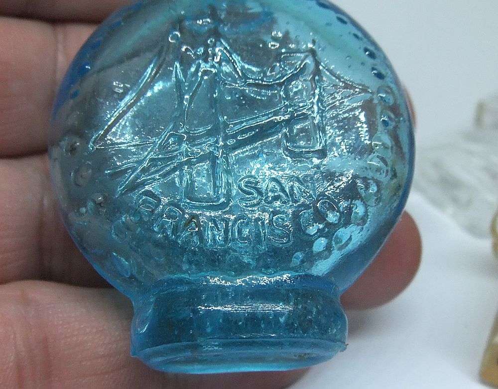 A LOVELY LITTLE COLLECTION OF VINTAGE MINIATURE GLASS PERFUME BOTTLES