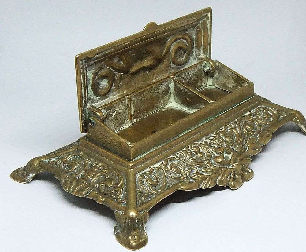 WOW !! A STUNNING OLD SOLID BRASS ART NOUVEAU STYLE STAMP SAFE IN EXCELLENT CONDITION !! DESKPIECE