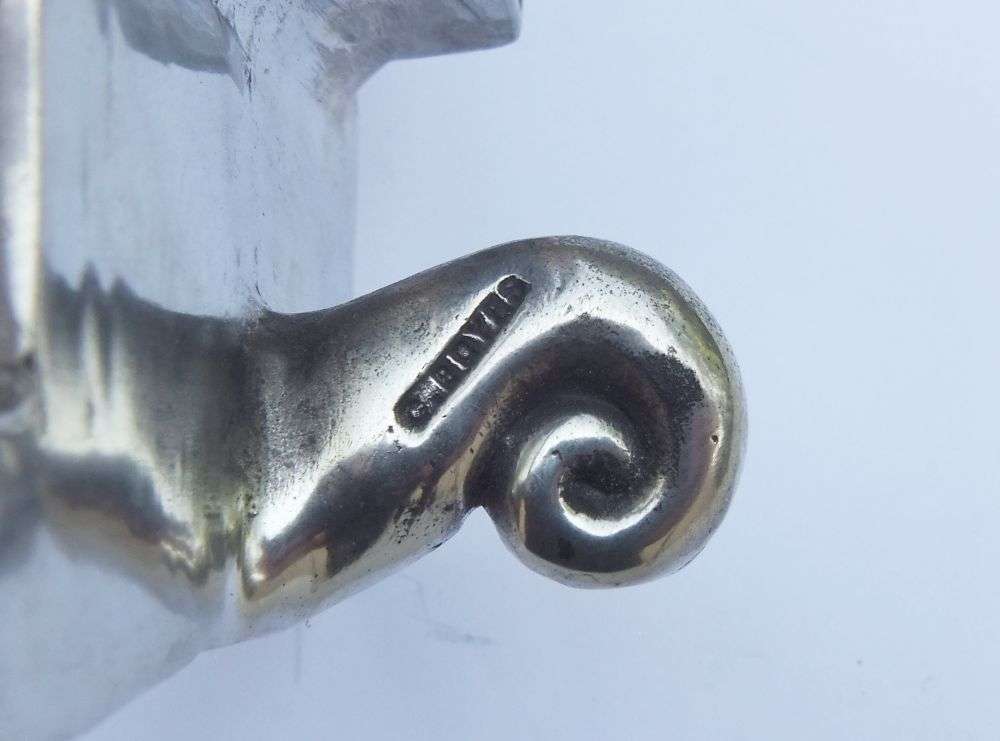 RARE FIND !! A TOTALLY COOL ORIGINAL CARROL BOYES GOTHIC STYLE CLOCK IN WORKING CONDITION !! WOW !!