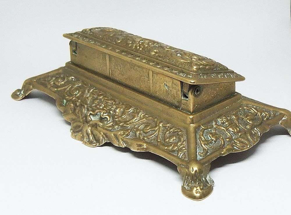 WOW !! A STUNNING OLD SOLID BRASS ART NOUVEAU STYLE STAMP SAFE IN EXCELLENT CONDITION !! DESKPIECE