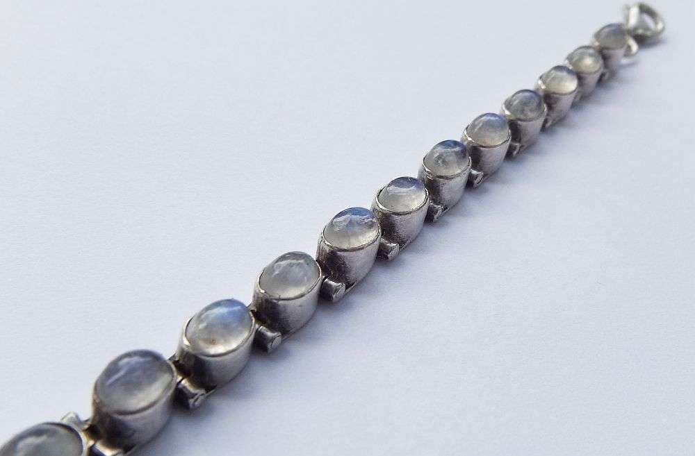 WOW !! AN AWESOME SOLID STERLING SILVER HINGED BRACELET SET WITH CABOCHON MOONSTONES !!