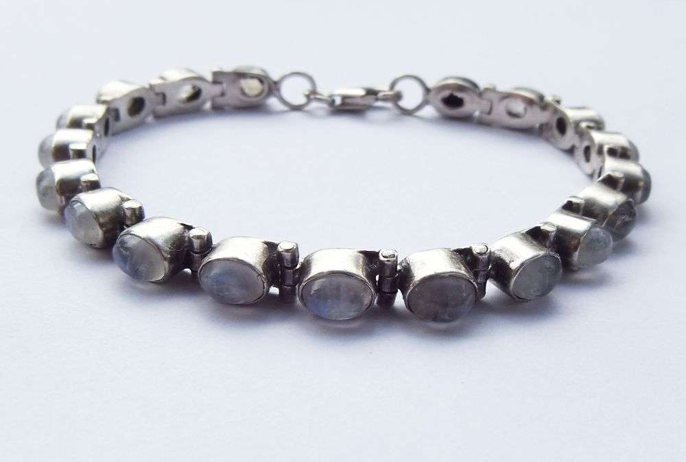 WOW !! AN AWESOME SOLID STERLING SILVER HINGED BRACELET SET WITH CABOCHON MOONSTONES !!