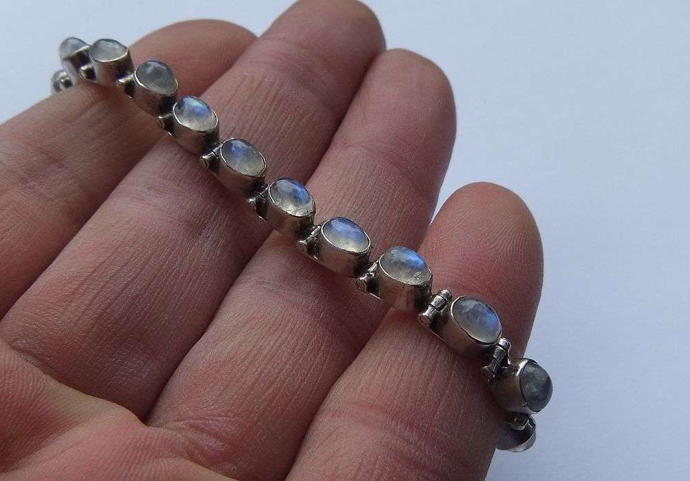 WOW !! AN AWESOME SOLID STERLING SILVER HINGED BRACELET SET WITH CABOCHON MOONSTONES !!