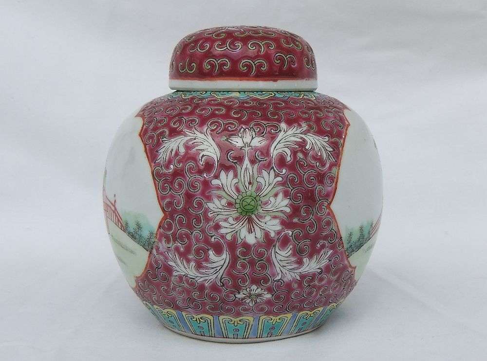 WOW !! A BEAUTIFULLY DETAILED VINTAGE HAND PAINTED CHINESE PORCELAIN GINGER JAR !!
