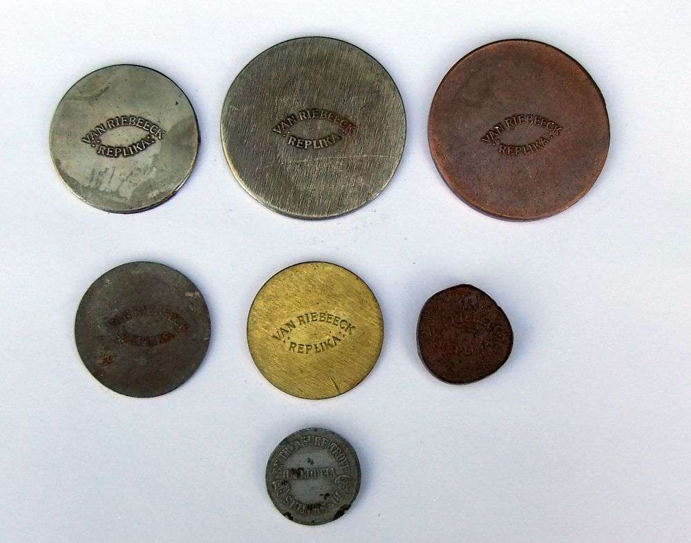WOW !! 7 VINTAGE VAN RIEBEECK REPLIKA COINS DISTRIBUTED BY BP - TREASURE TROVE !! BID FOR ALL !!
