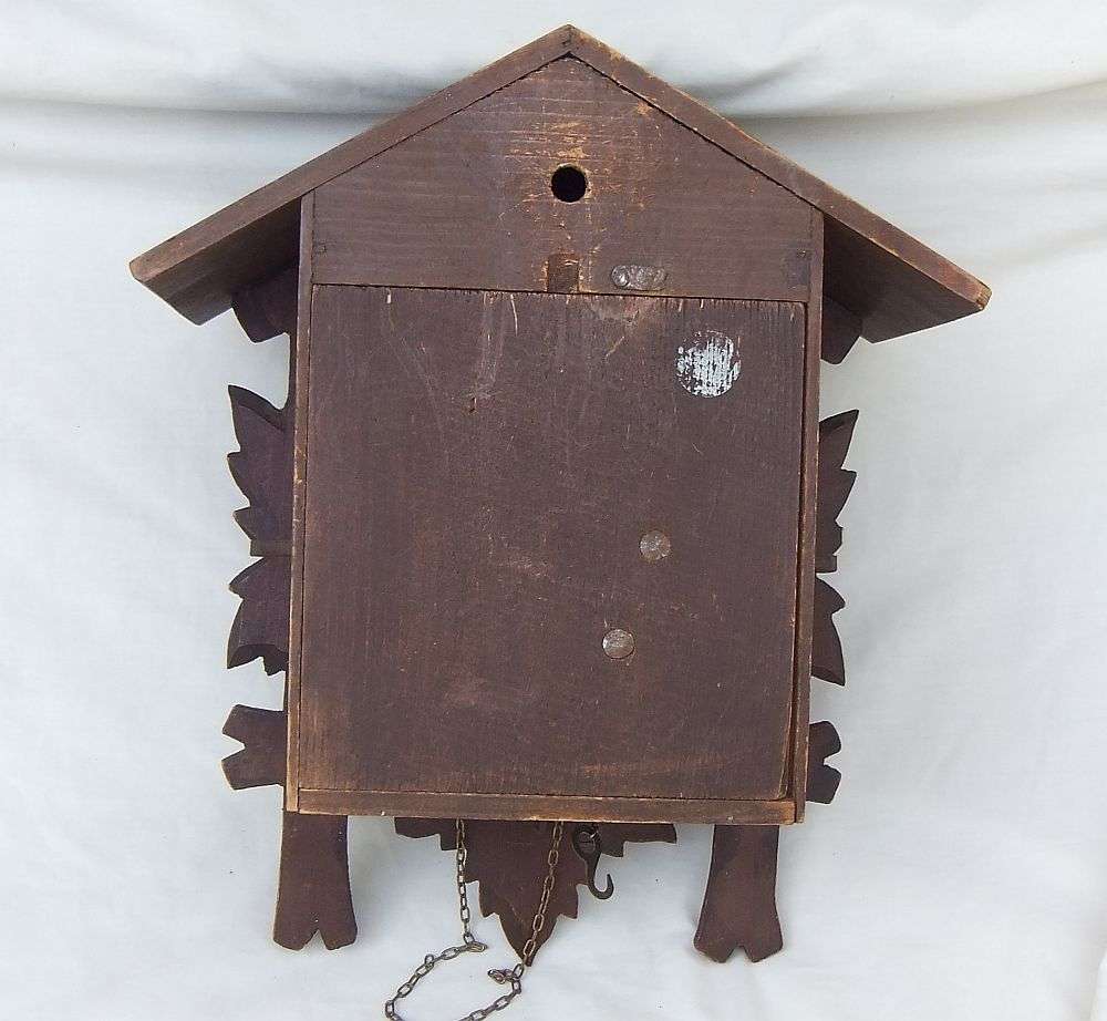 A VERY CHARMING VINTAGE 1940`S GERMAN MADE REGULA, BLACK FOREST CUCKOO CLOCK - AS IS - UNTESTED
