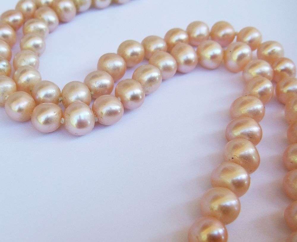 MUST SEE !! AN ELEGANT VINTAGE STYLE GENUINE FRESHWATER PEARL NECKLACE WITH MAGNETIC CLASP !! WOW