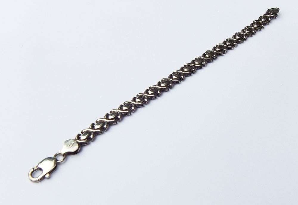 AN AWESOME VINTAGE ITALIAN STERLING SILVER BRACELET WITH EYE CATCHING PATTERN - EXCELLENT CONDITION