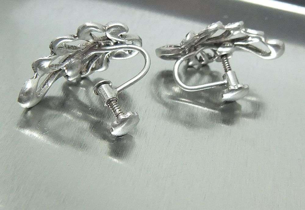A CLASSY VINTAGE 1970`S PAIR OF SOLID SILVER SCREW ON EARRINGS SET WITH MARCASITE !! FREE COMBINING