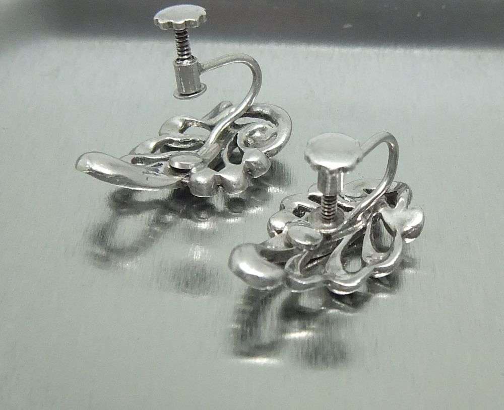 A CLASSY VINTAGE 1970`S PAIR OF SOLID SILVER SCREW ON EARRINGS SET WITH MARCASITE !! FREE COMBINING