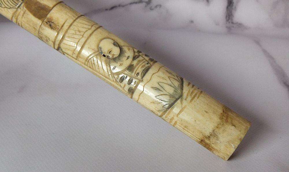 AN ABSOLUTELY RARE ANTIQUE JAPANESE CARVED BONE SHORT SWORD IN DISPLAY CONDITION - NOT FOR USE