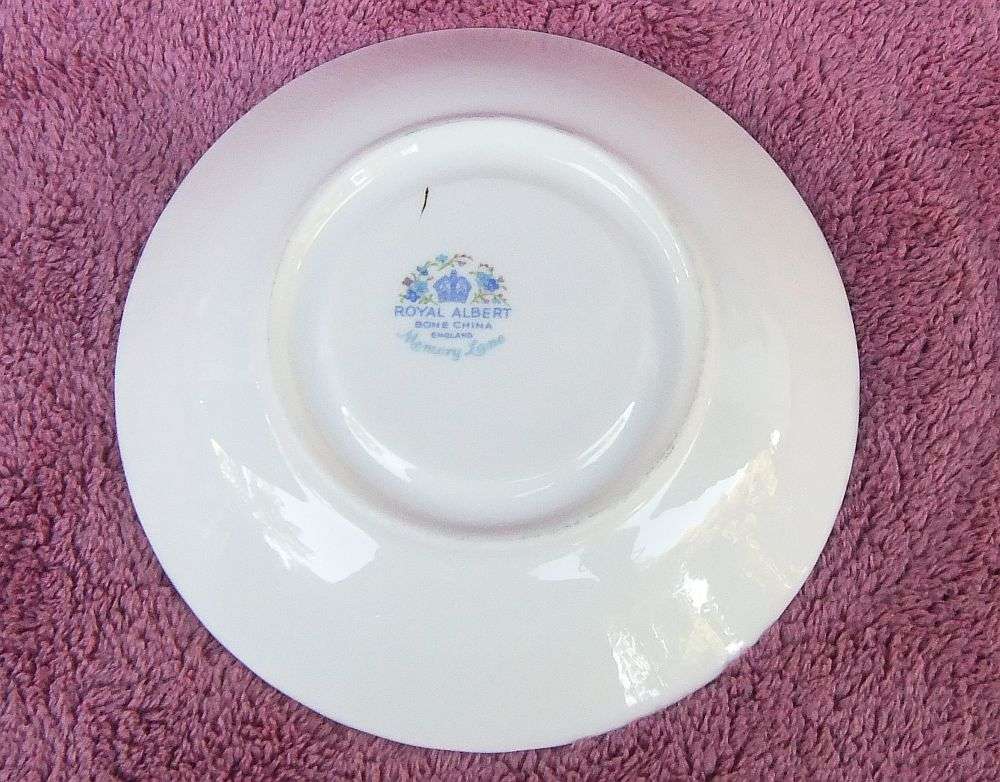 A VINTAGE ROYAL ALBERT TRIO IN THE MEMORY LANE PATTERN