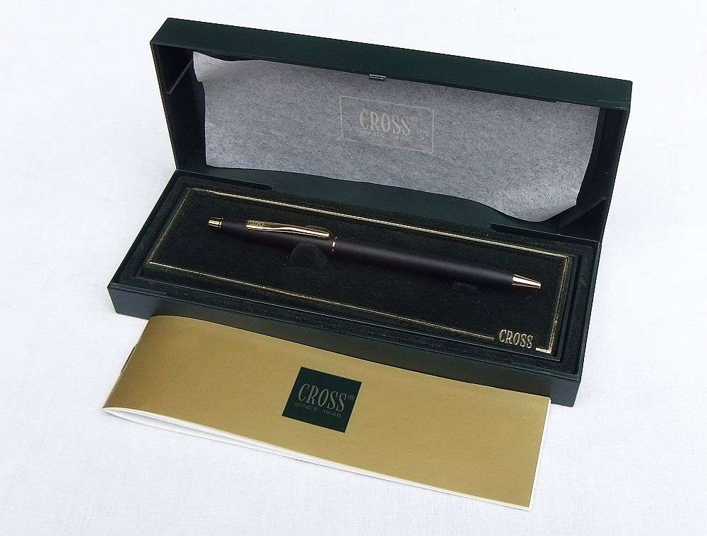 A HIGH CLASS VINTAGE ROLLERBALL PEN BY CROSS U.S.A WITH BOX IN AS NEW CONDITION - 100% WORKING !!
