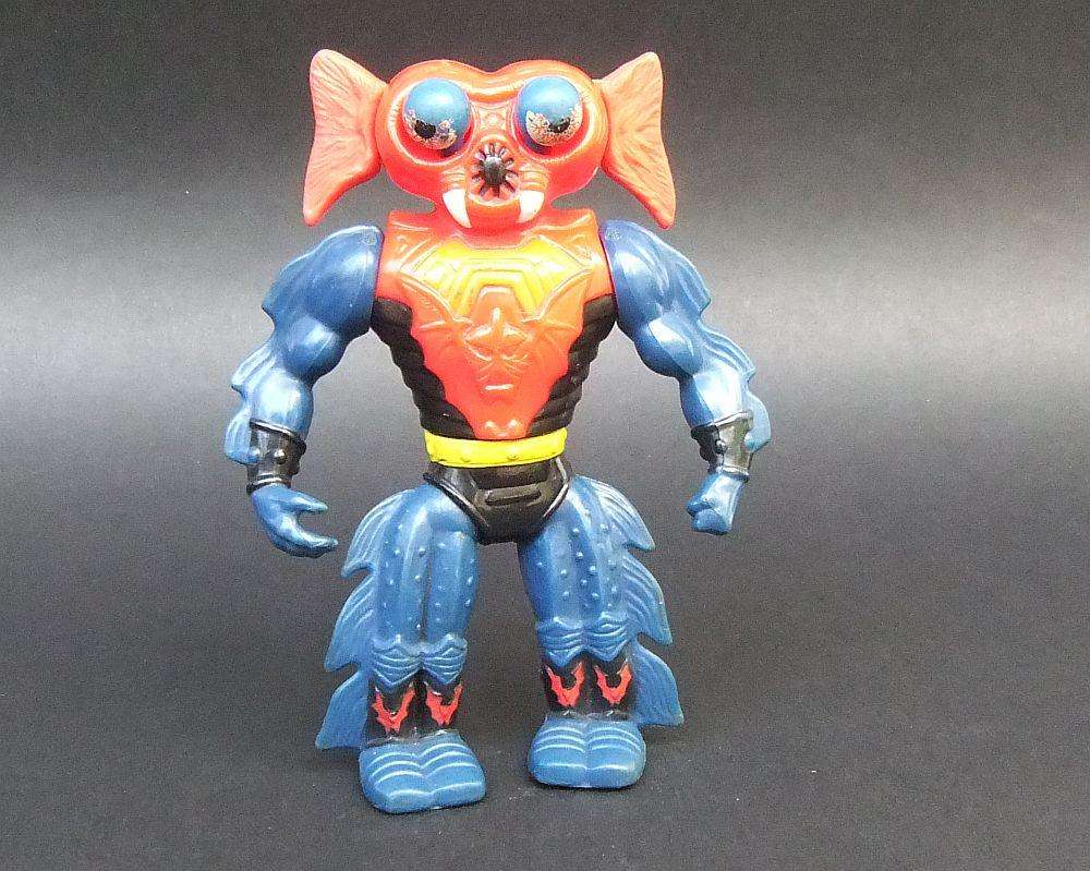 A VINTAGE 1984 MANTENNA FIGURE FROM THE MASTERS OF THE UNIVERSE T.V SERIES
