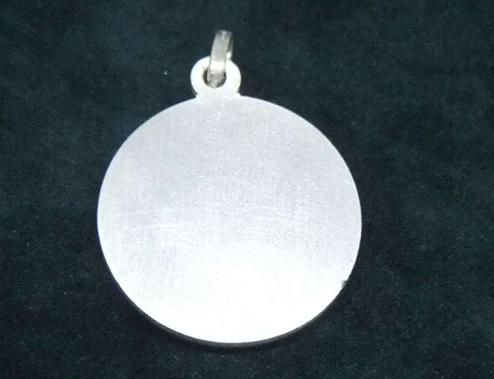 A VINTAGE SOLID STERLING SILVER ""AQUARIUS"" STAR SIGN PENDANT - ZODIAC 3