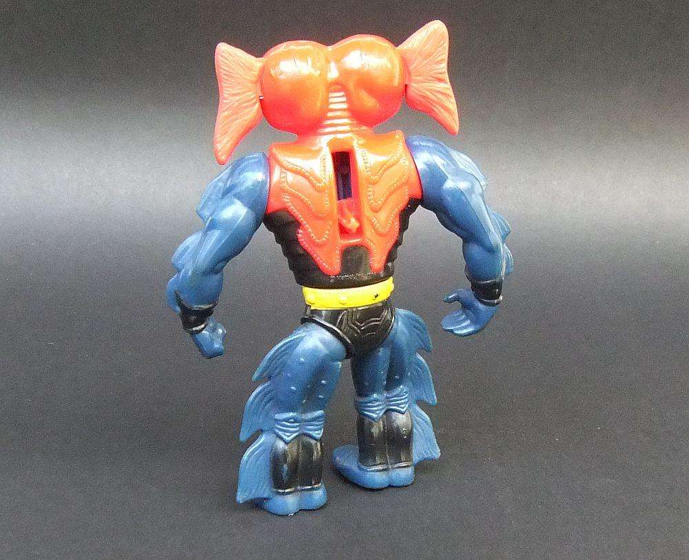 A VINTAGE 1984 MANTENNA FIGURE FROM THE MASTERS OF THE UNIVERSE T.V SERIES