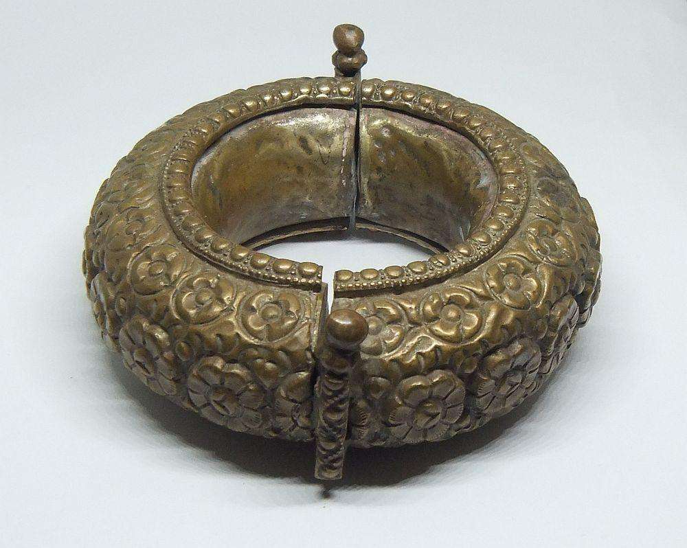 A RARER HIGHLY DETAILED ANTIQUE 1800`S NORTH AFRICAN SLAVE BANGLE AKA TRIBAL CURRENCY !! MUST SEE !!