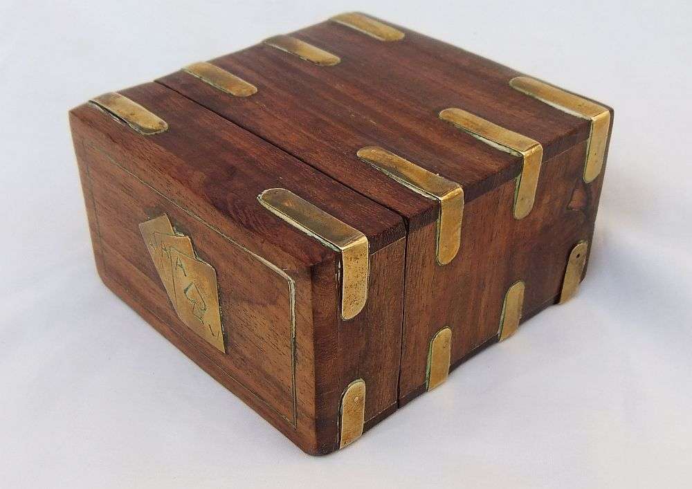 WOW !! AN AWESOME VINTAGE WOOD AND BRASS CARD HOLDER BOX WITH TRIPLE ACE MOTIF !! JUST SO COOL !!