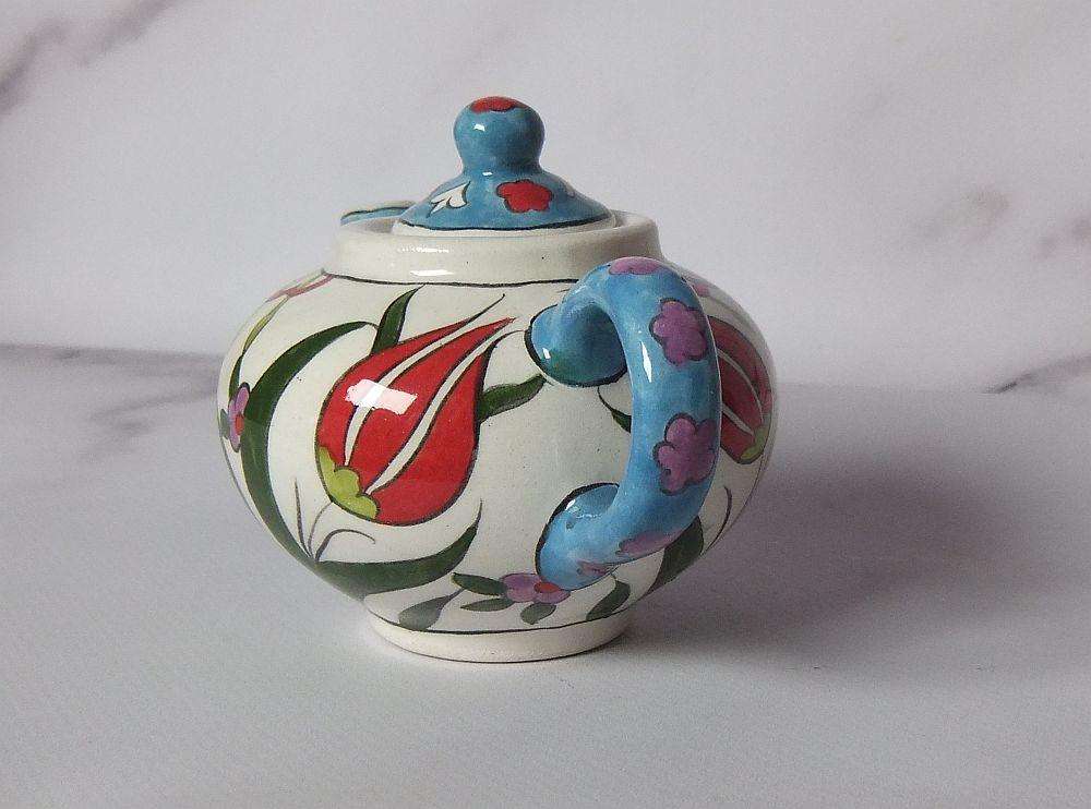 AN ADORABLE VINTAGE HAND MADE & HAND PAINTED MINIATURE POTTERY TEAPOT IN GREAT CONDITION