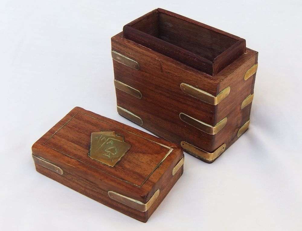 WOW !! AN AWESOME VINTAGE WOOD AND BRASS CARD HOLDER BOX WITH TRIPLE ACE MOTIF !! JUST SO COOL !!