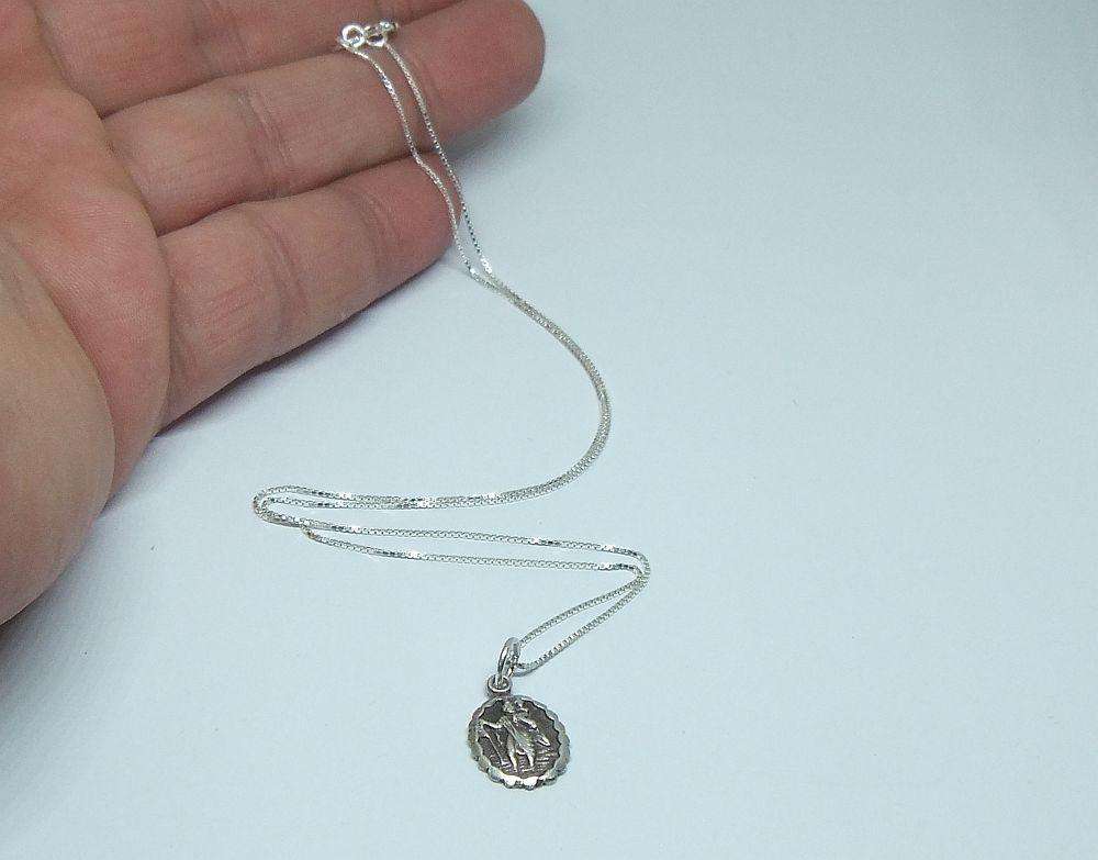 WOW !! A VINTAGE SOLID SILVER ST CHRISTOPHER PENDANT WITH A NEW STERLING SILVER NECKLACE !!