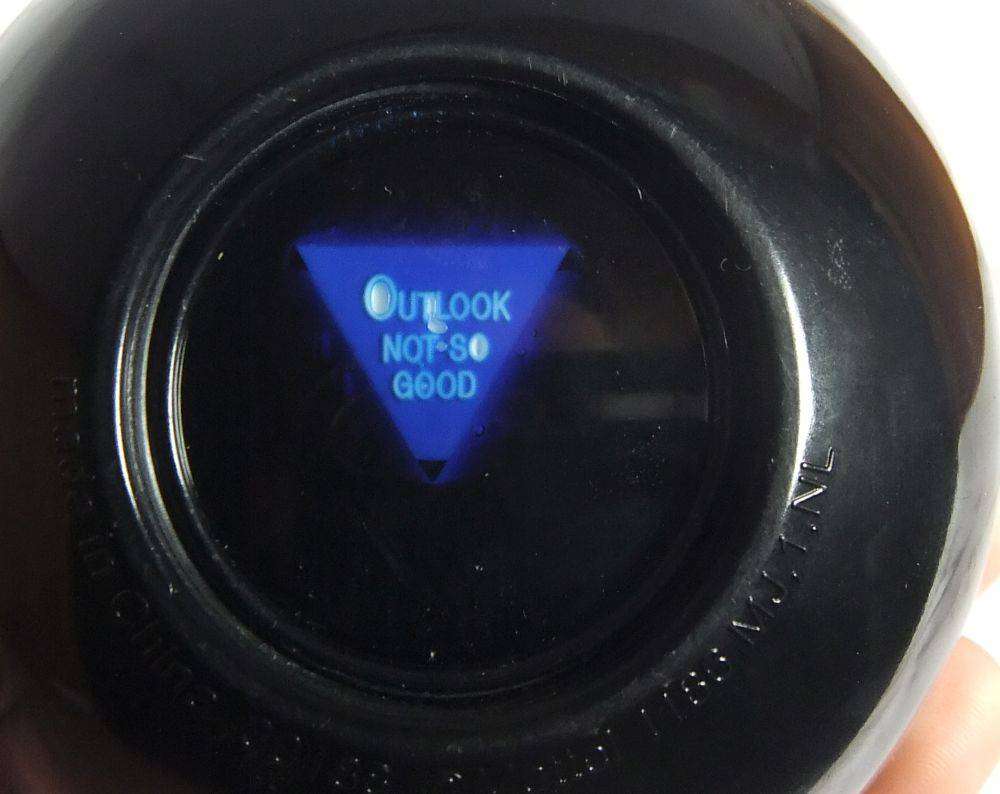 A vintage Mystic Magic 8 ball by Mattel - Future prediction ball