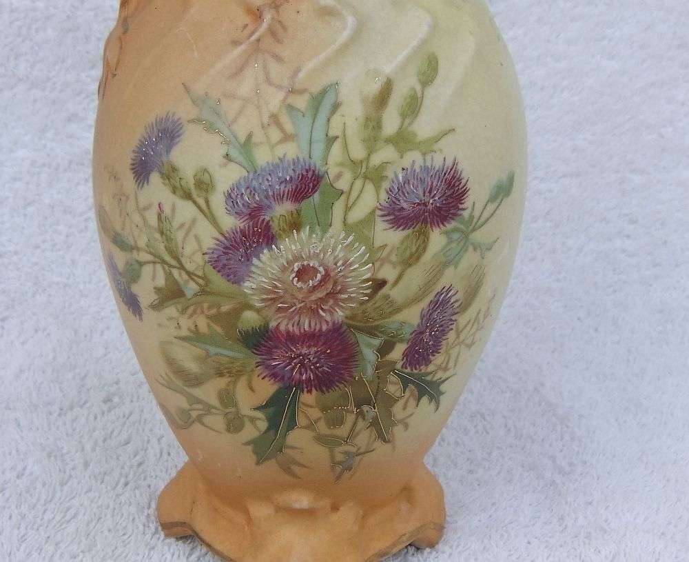 A RARE ANTIQUE VICTORIAN ERA ART NOUVEAU PATTERN EWER FORM BLUSHWARE VASE