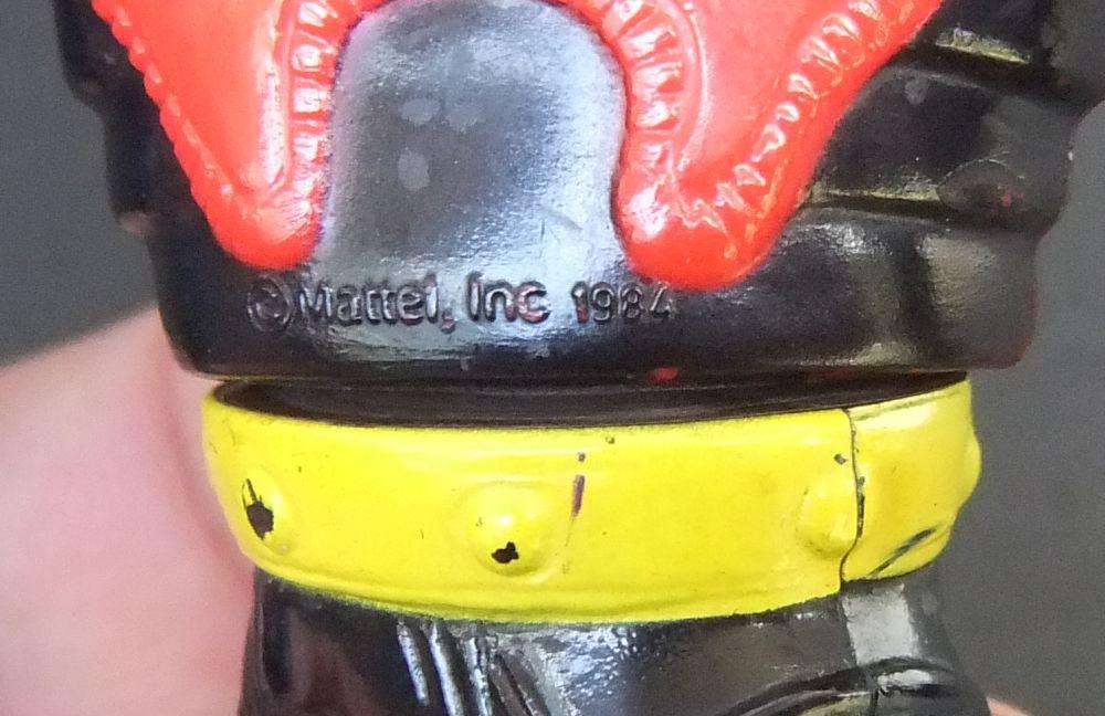 A VINTAGE 1984 MANTENNA FIGURE FROM THE MASTERS OF THE UNIVERSE T.V SERIES