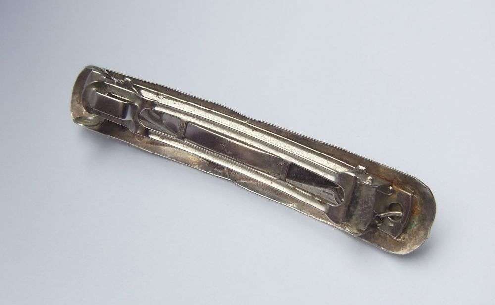 UNIQUE FIND !! A FANCY VINTAGE HAIRCLIP WITH STERLING SILVER FRONT SET WITH TURQUOISE !! WOW !!