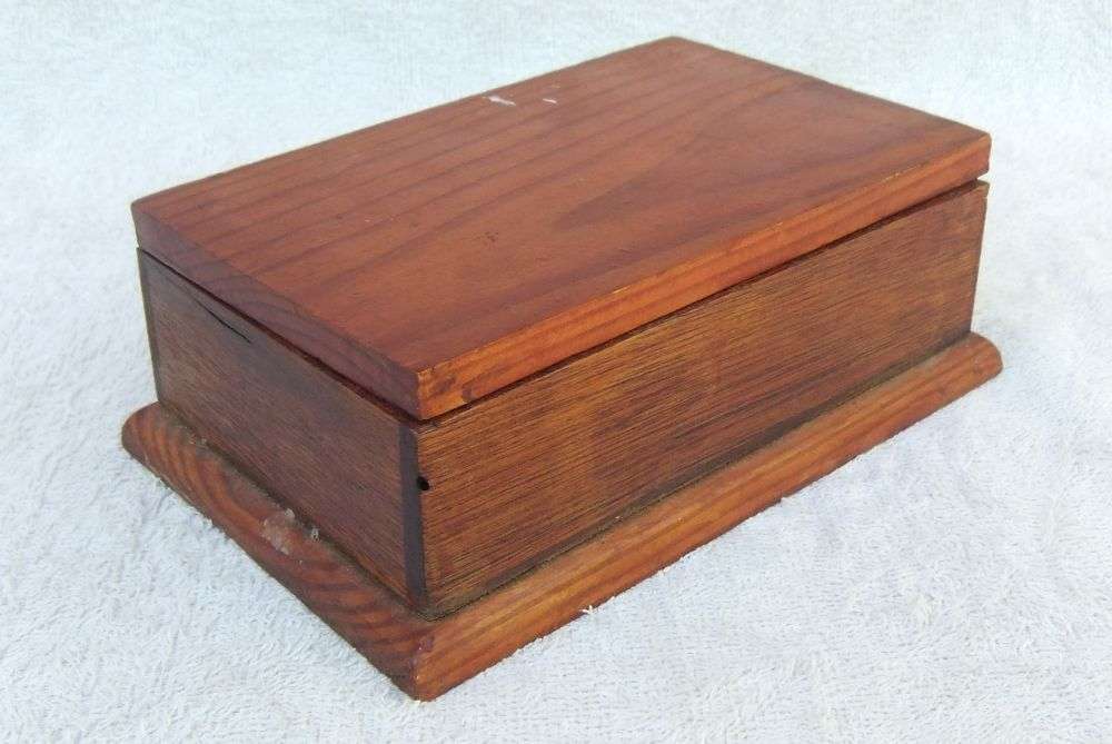 TAKE A LOOK !! A HANDMADE WOODEN BOX WITH OVER 200 OLD COINS FROM ALLOT OF PLACES !!