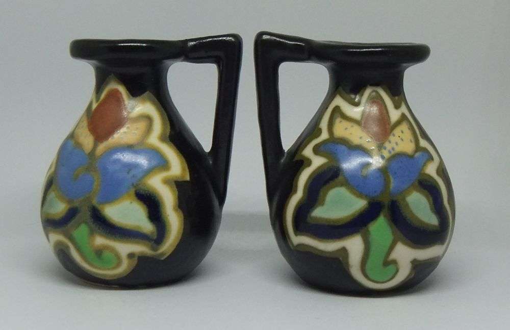 A VINTAGE PAIR OF GOUDA STYLE HAND PAINTED MINIATURE EWER ORNAMENTS