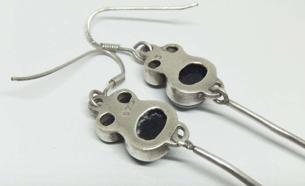 WOW !! A UNIQUE PAIR OF STERLING SILVER EARRINGS SET WITH CABOCHON BLACK ONYX STONES !! STUNNING !!