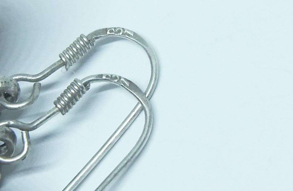 WOW !! A UNIQUE PAIR OF STERLING SILVER EARRINGS SET WITH CABOCHON BLACK ONYX STONES !! STUNNING !!