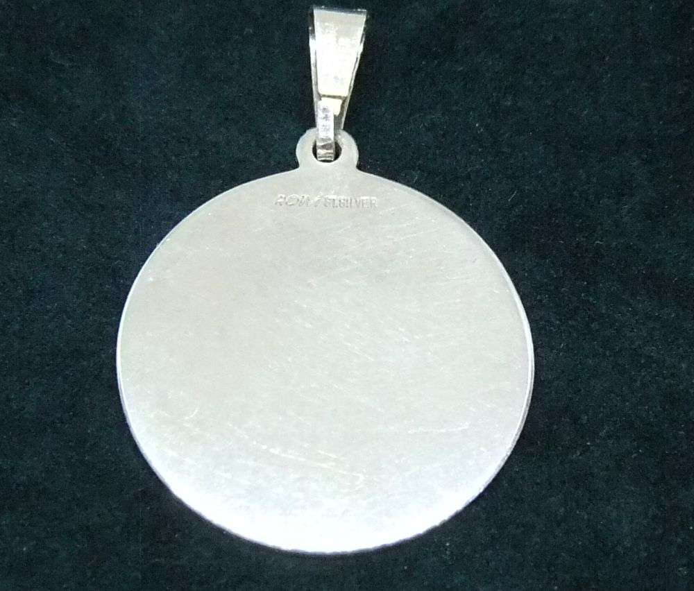 A VINTAGE SOLID STERLING SILVER "" VIRGO "" STAR SIGN PENDANT - ZODIAC 27