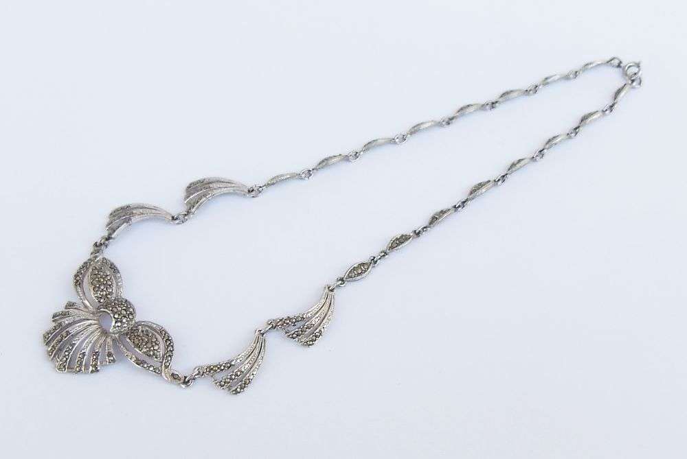 A STUNNING 1960`S / 70`S COCKTAIL NECKLACE AND BROOCH SET WITH LOTS OF MARCASITE !! GREAT CONDITION
