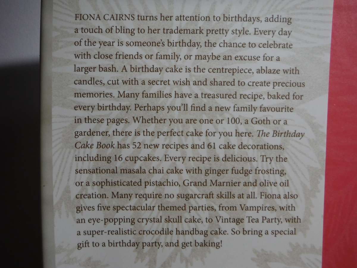 The Birthday Cake Book - Hardcover - Fiona Cairns