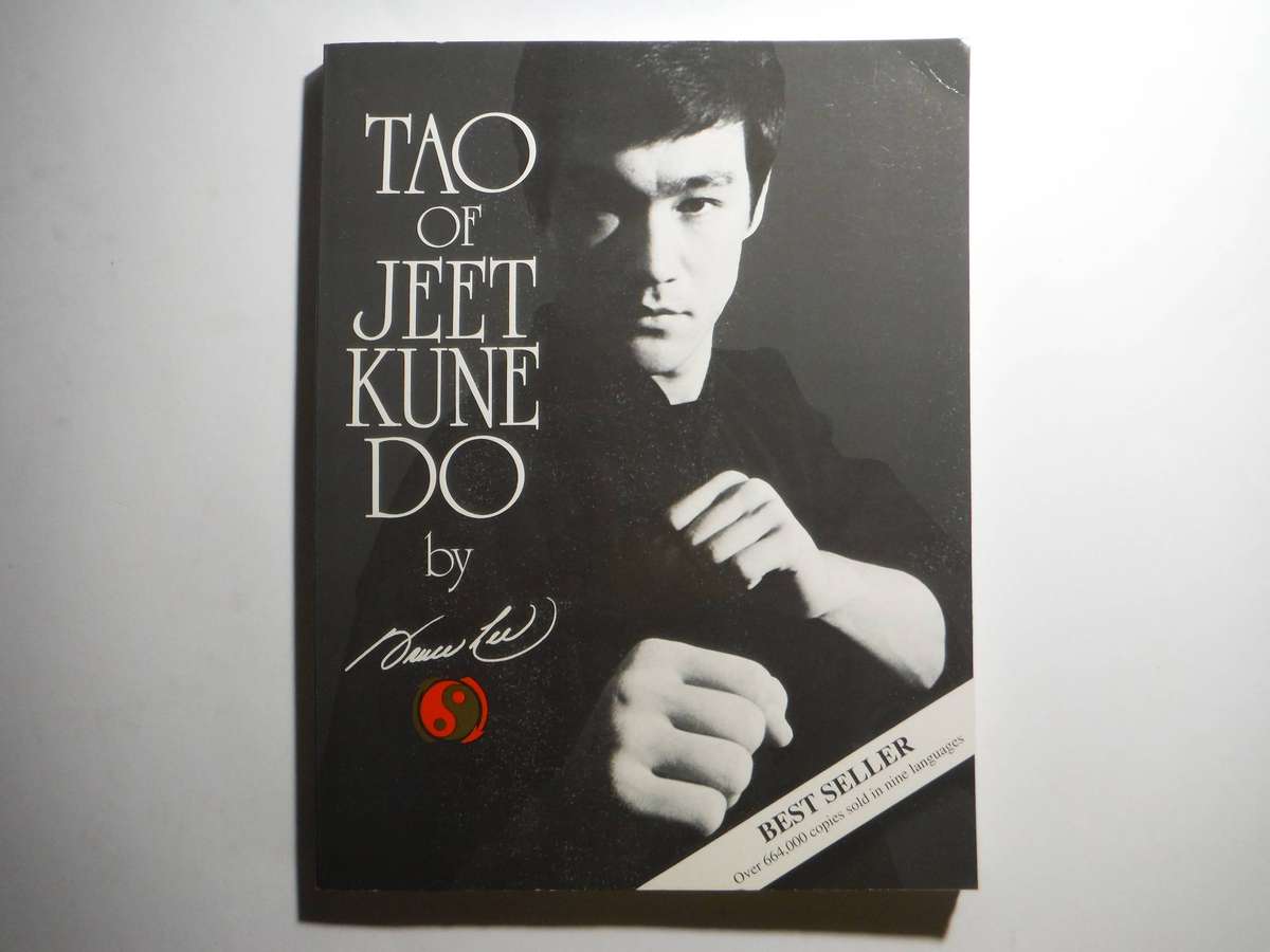 Tao of Jeet Kune Do - Softcover - Bruce Lee