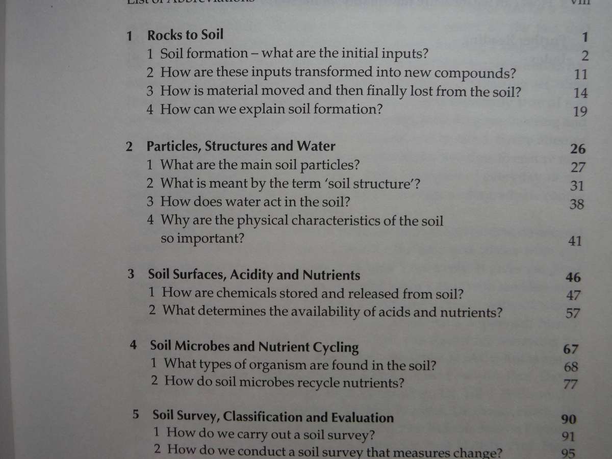 Essential Soil Science - Softcover - M.R. Ashman
