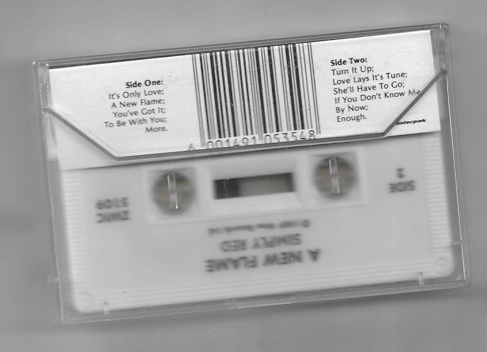 SIMPLY RED- A NEW FLAME (CASSETTE TAPE)