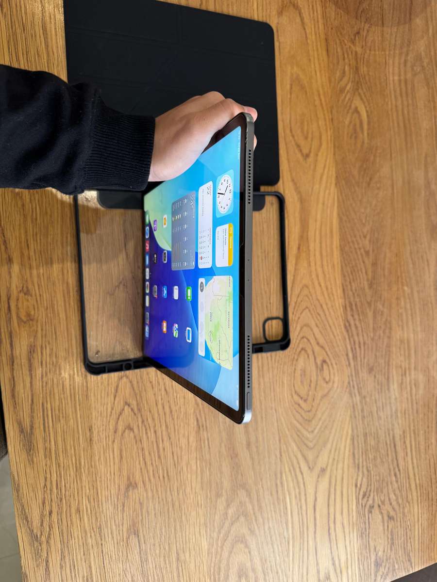 Apple iPad Pro 12.9-inch 3rd Generation 256GB WiFi A1876