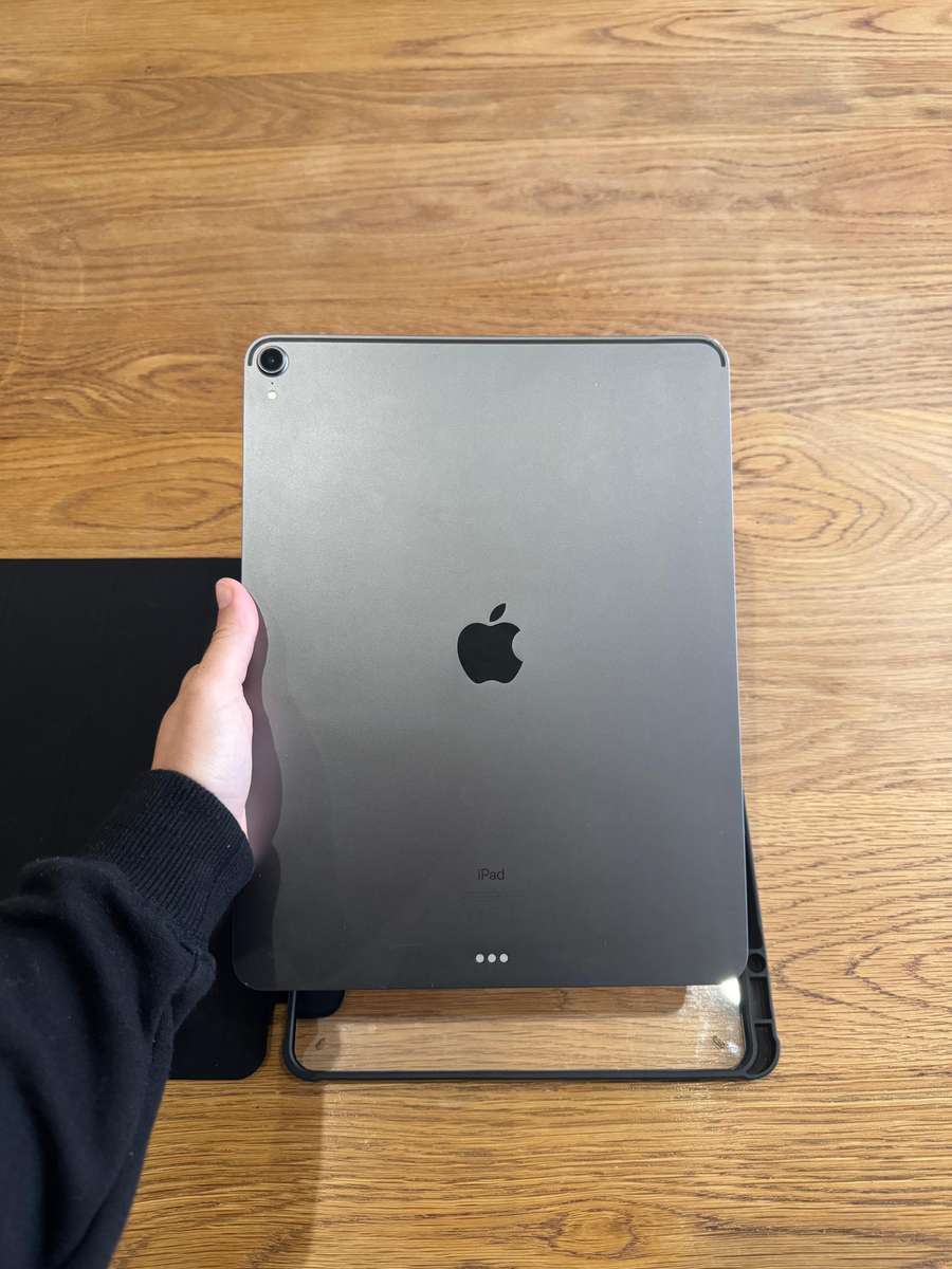 Apple iPad Pro 12.9-inch 3rd Generation 256GB WiFi A1876