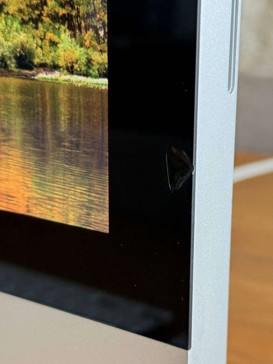 Apple iMac 21.5" 2011, Intel Core i5, 500Gb HDD, 4gb Ram, 2.5GHz, AMD Radeon HD 6750M Graphics