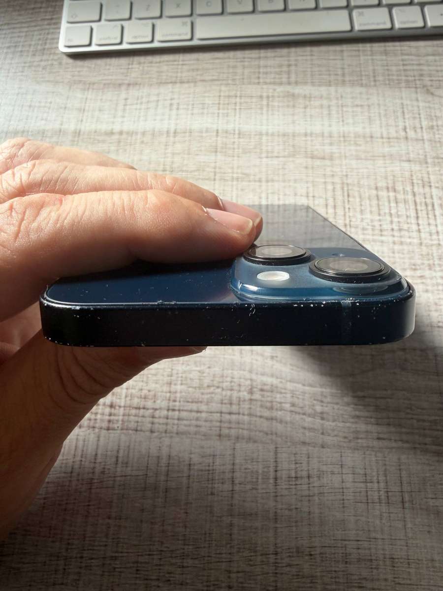 iPhone 14 128GB Midnight Blue