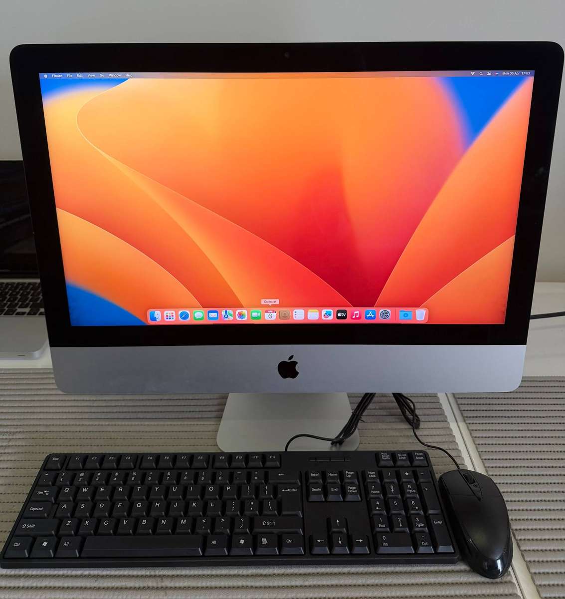 Apple iMac 21.5" Retina 4K 2017 - Intel Core i5 3.4 GHz - 256GB SSD - 8 GB RAM