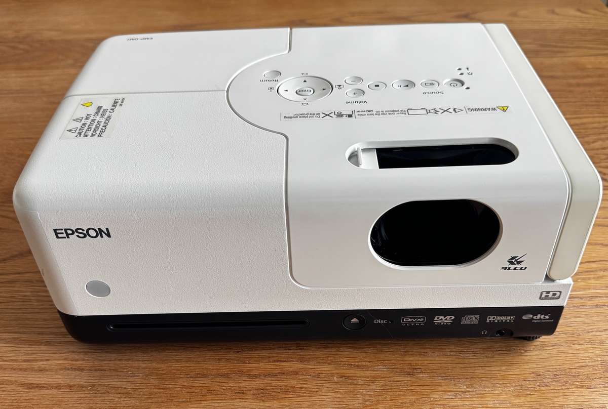 Epson Europe EMP-DM1 Home Cinema Projector - PLEASE READ!!!