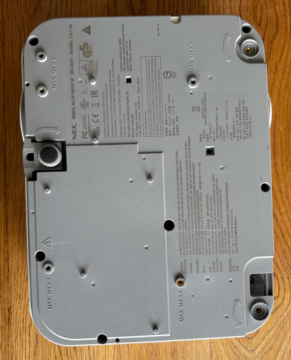 NEC ME401W Portable Projector - PLEASE READ!!!