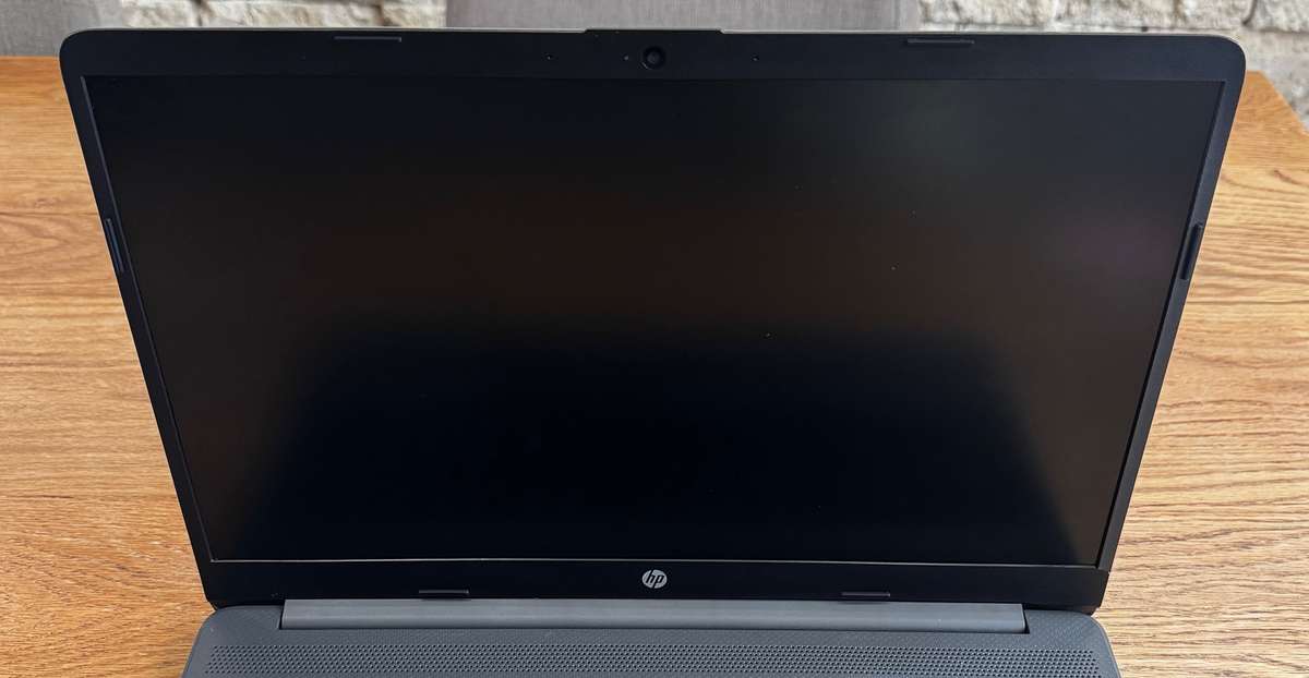 HP 255 G8 Notebook 15.6", AMD Ryzen 3 3250U 2.6GHz, NO RAM, NO SSD, PLEASE READ!!!