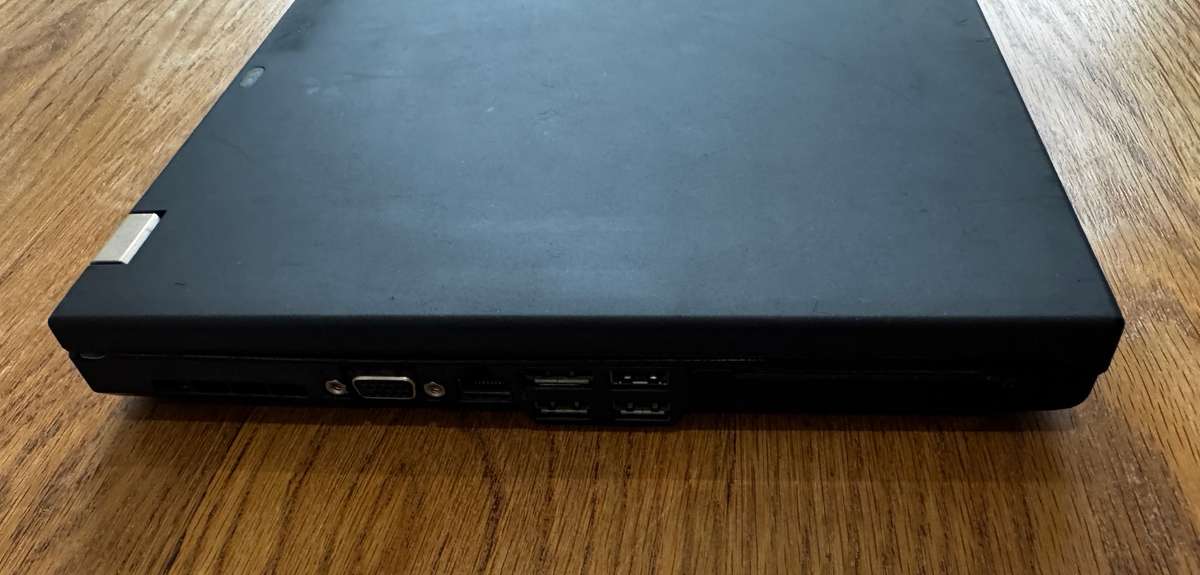 Lenovo ThinkPad T410 14", Intel Core i5 M520 2.40GHz, 4GB RAM, 500GB HDD