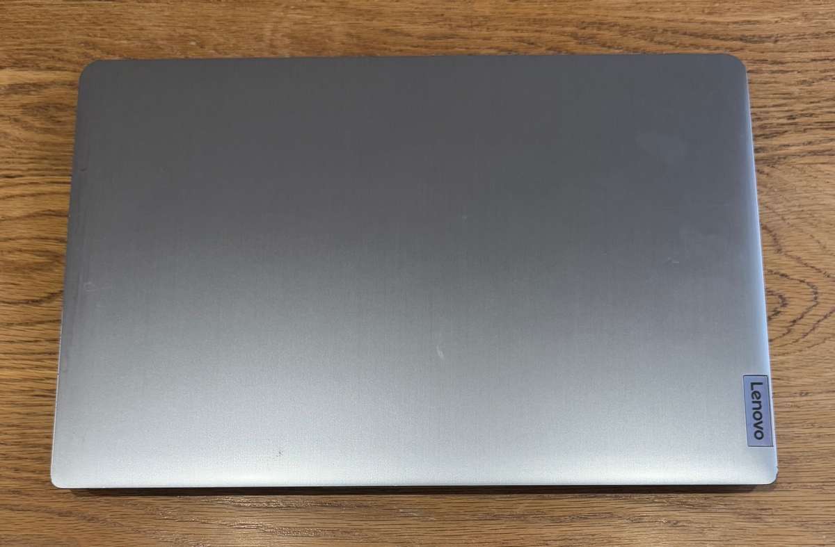 Lenovo Ideapad 3i 15.7", Intel Core i5 1235U 1.30GHz, 16GB DDR4 RAM, 512GB SSD