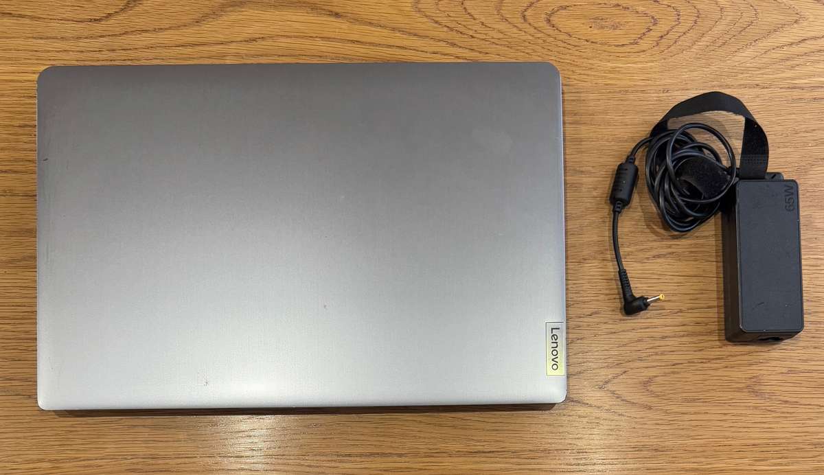 Lenovo Ideapad 3i 15.7", Intel Core i5 1235U 1.30GHz, 16GB DDR4 RAM, 512GB SSD